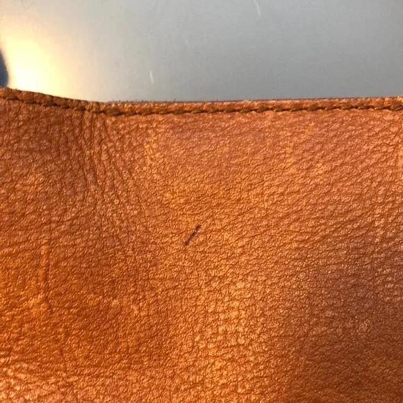 Elegant Tan Leather Madewell Tote Bag - Picture 9 of 14